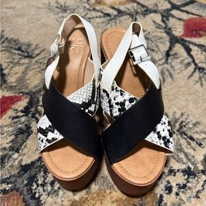 SHEIN Black and White Strappy Sandals